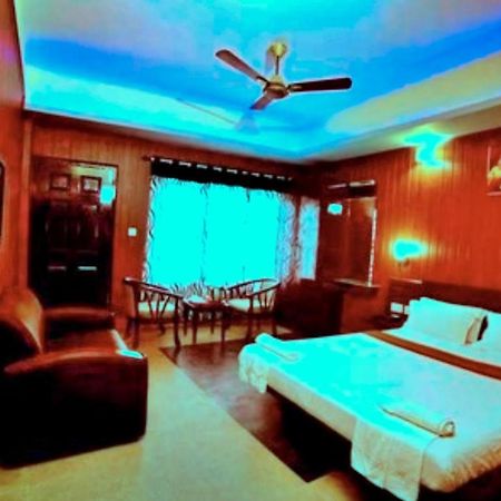 Red Castle Munnar Hotel Ngoại thất bức ảnh