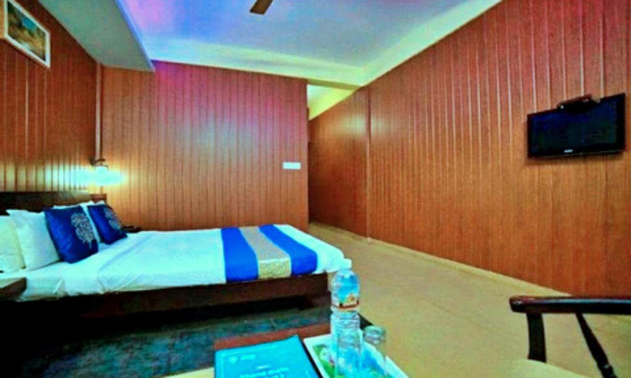 Red Castle Munnar Hotel Ngoại thất bức ảnh